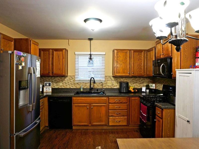5323 Cherry Bud Court , Columbus, OH 43228 Photo 4