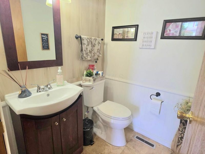 5323 Cherry Bud Court , Columbus, OH 43228 Photo 5