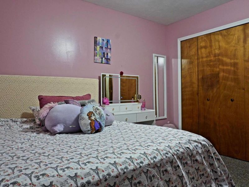 5323 Cherry Bud Court , Columbus, OH 43228 Photo 9
