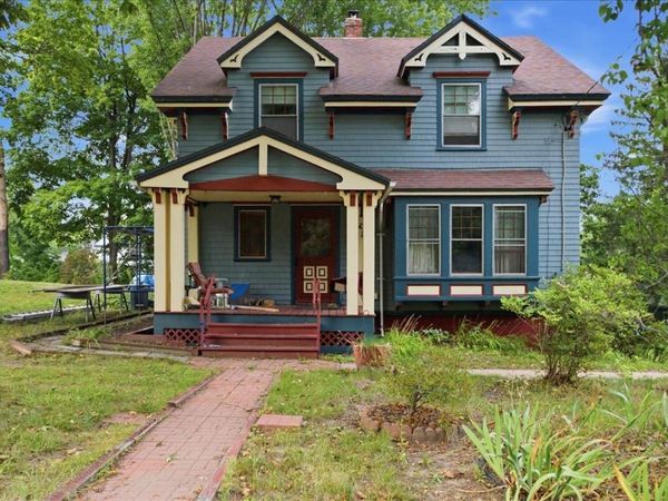 27 W Dartmouth Street, Auburn, ME 04210