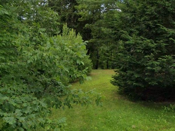 27 Crest Avenue , Lisbon, ME 04250