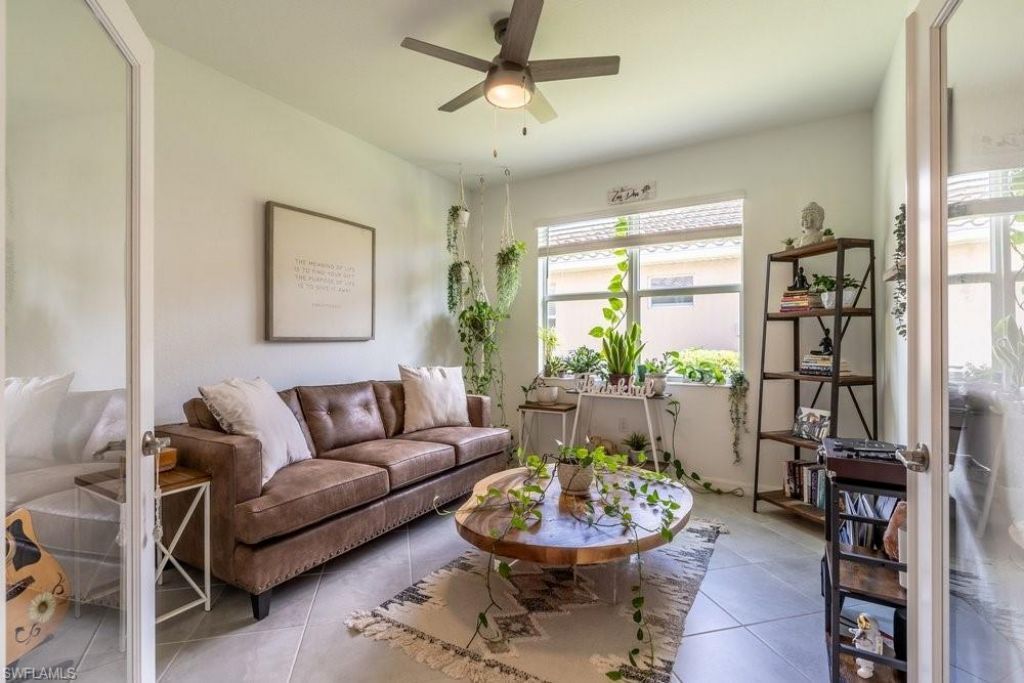 2645 Vine Ave, Naples, FL 34120 Photo