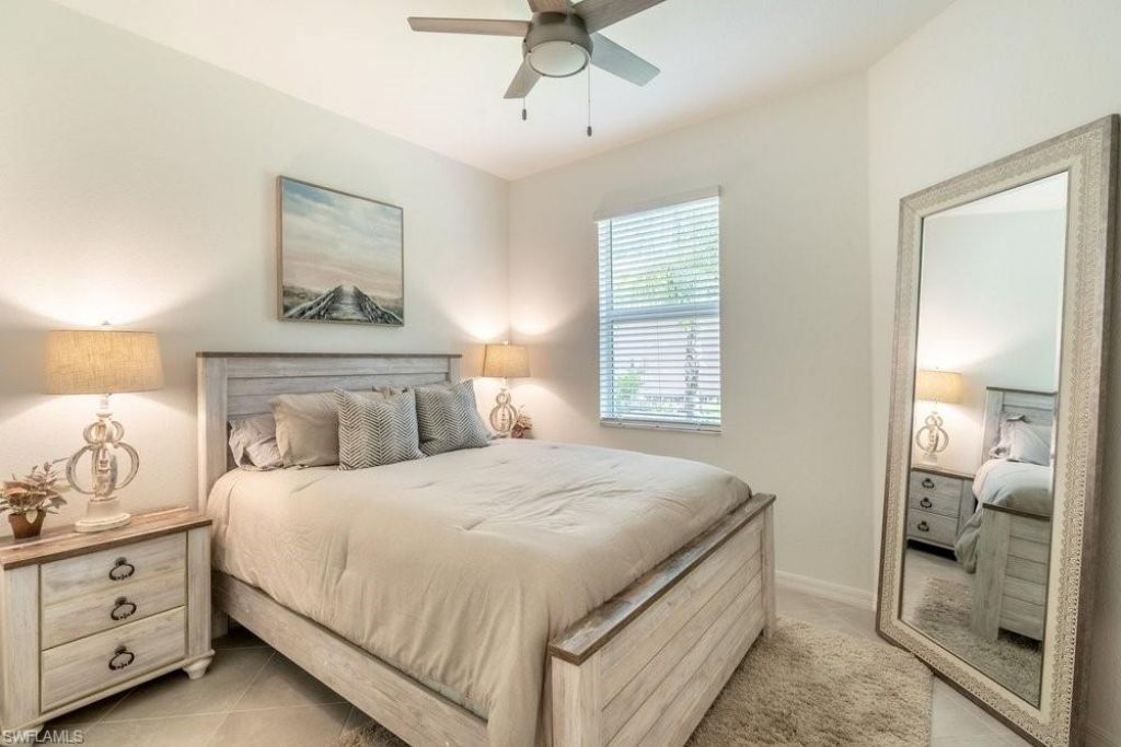 2645 Vine Ave, Naples, FL 34120 Photo