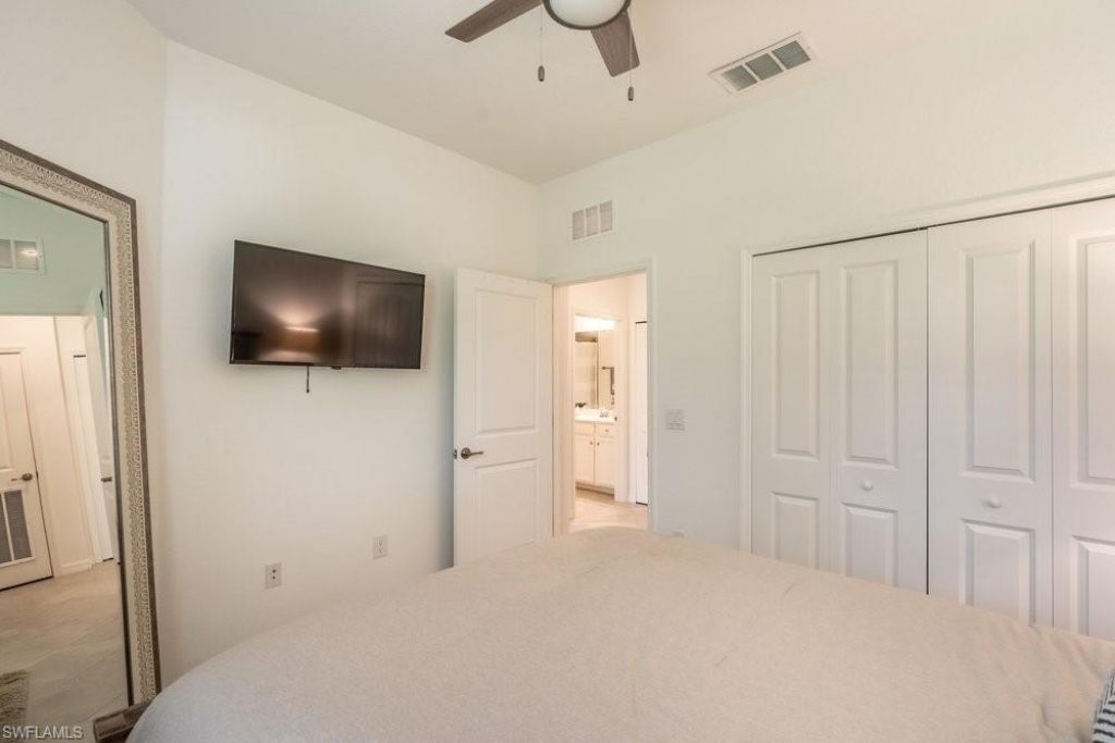 2645 Vine Ave, Naples, FL 34120 Photo