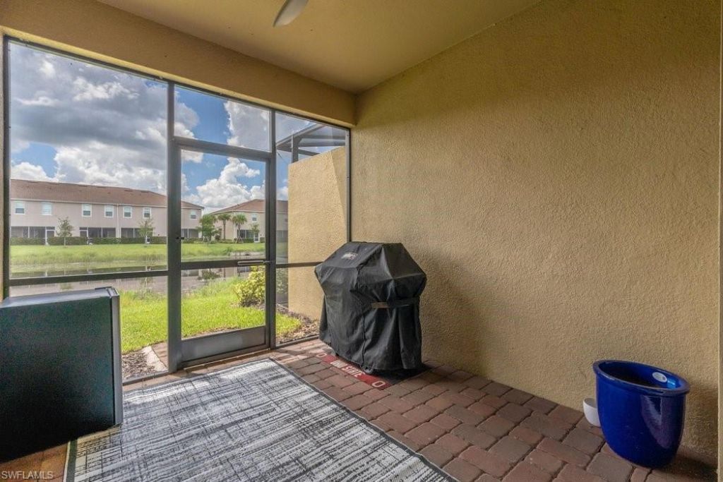 2645 Vine Ave, Naples, FL 34120 Photo