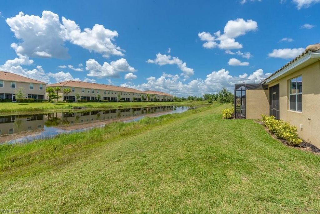 2645 Vine Ave, Naples, FL 34120 Photo