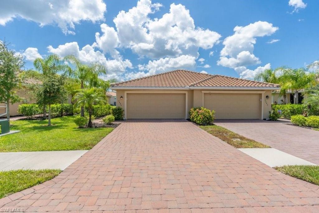 2645 Vine Ave, Naples, FL 34120 Photo