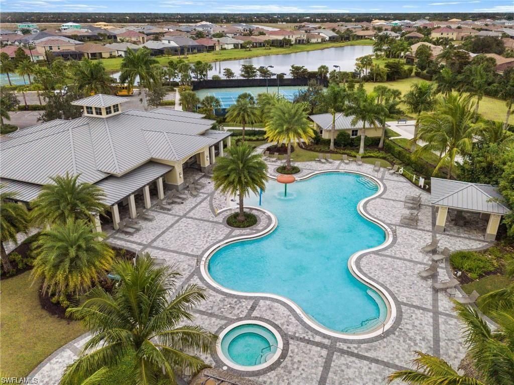 2645 Vine Ave, Naples, FL 34120 Photo