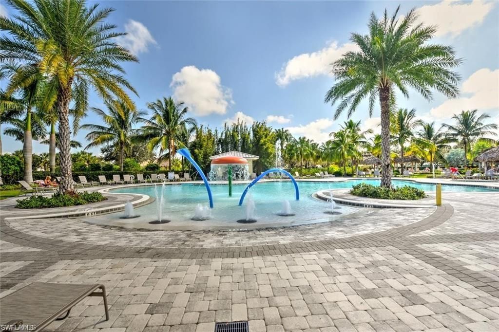 2645 Vine Ave, Naples, FL 34120 Photo