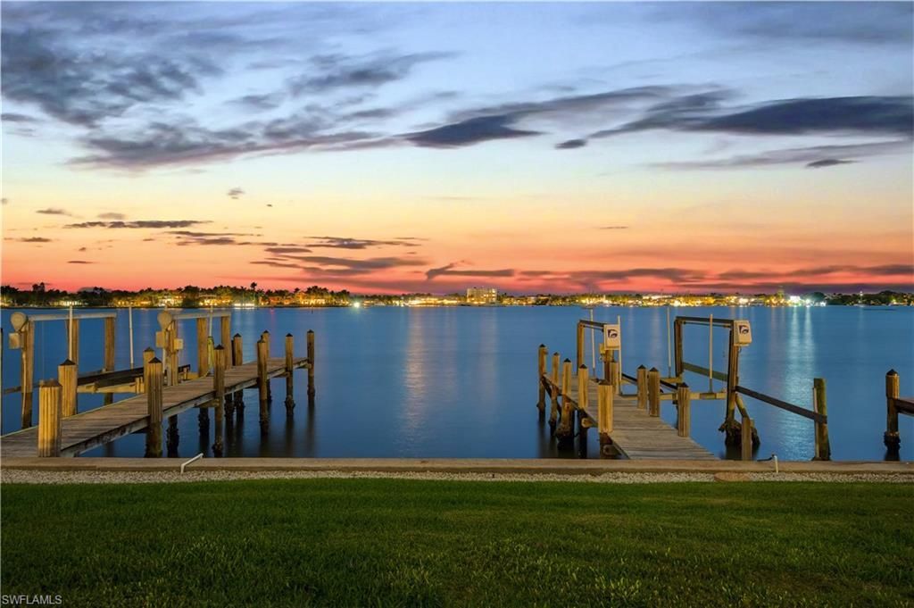 1535 Dolphin Ln , Naples, FL 34102 Photo
