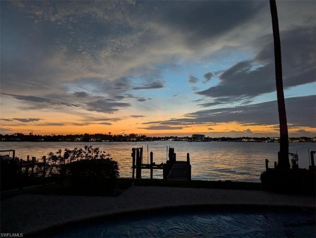 1535 Dolphin Ln , Naples, FL 34102 Photo