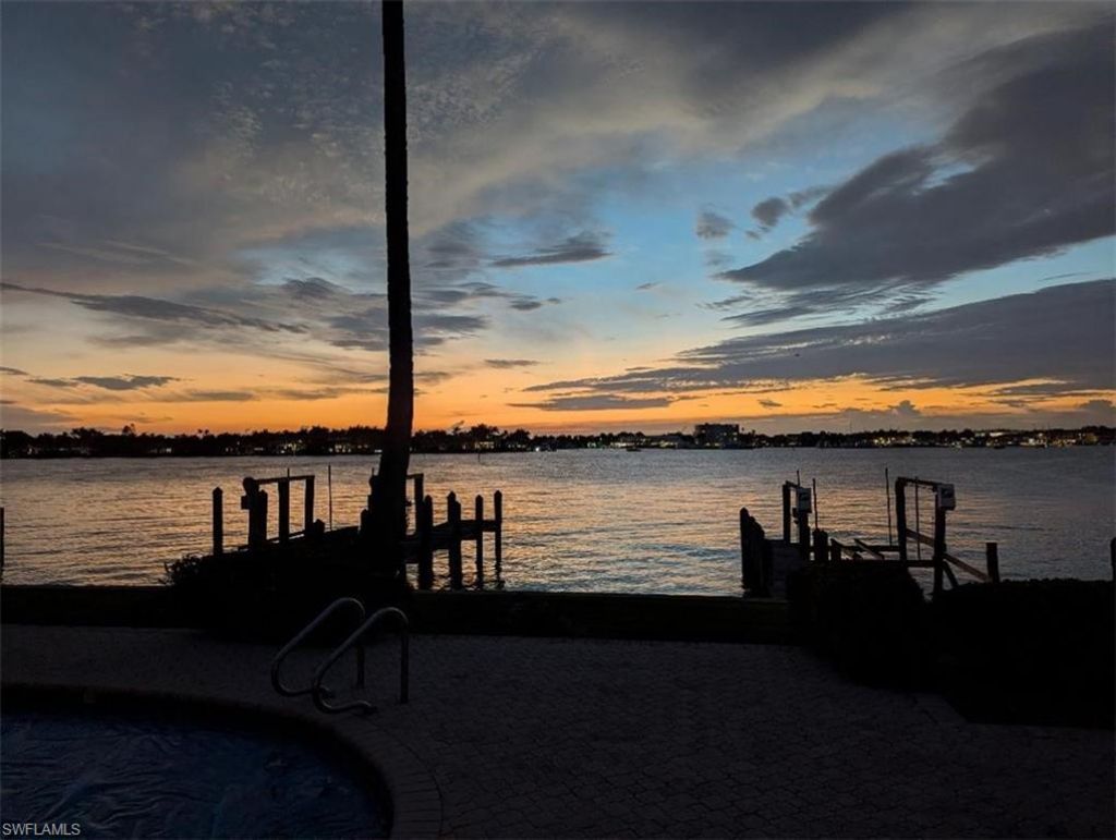 1535 Dolphin Ln , Naples, FL 34102 Photo