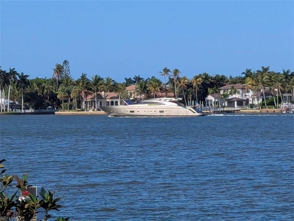 1535 Dolphin Ln , Naples, FL 34102 Photo
