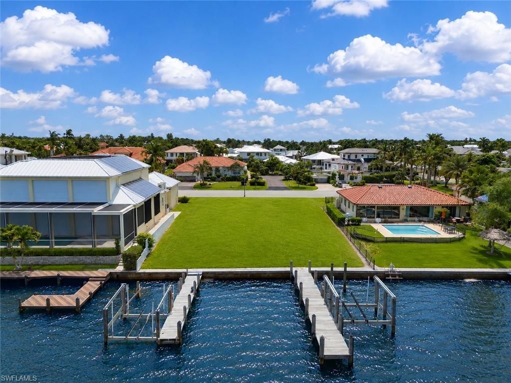 1535 Dolphin Ln , Naples, FL 34102 Photo