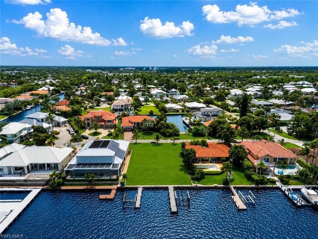 1535 Dolphin Ln , Naples, FL 34102 Photo