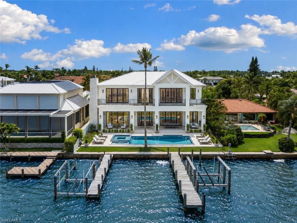 1535 Dolphin Ln , Naples, FL 34102 Photo