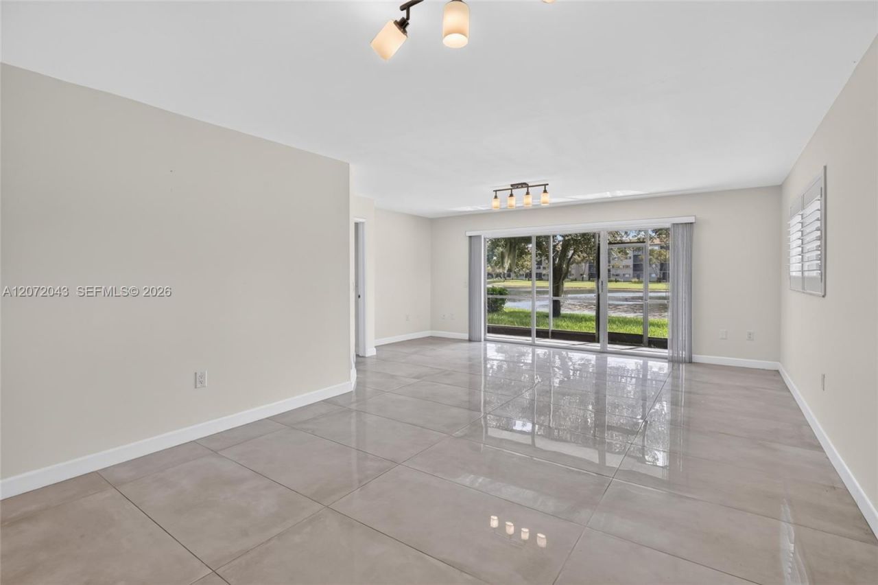 13800 SW 14th St , Unit 114C, Pembroke Pines, FL 33027 Photo