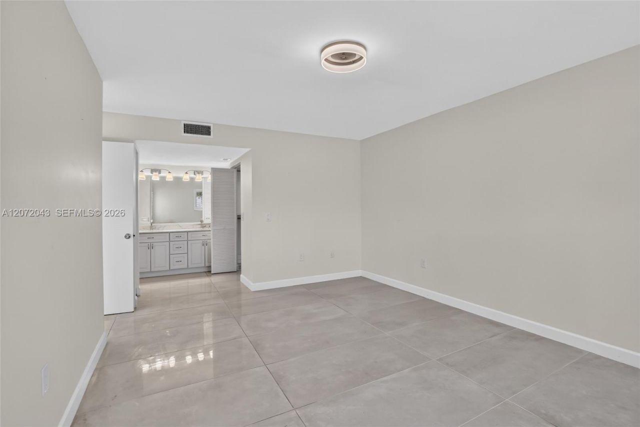 13800 SW 14th St , Unit 114C, Pembroke Pines, FL 33027 Photo