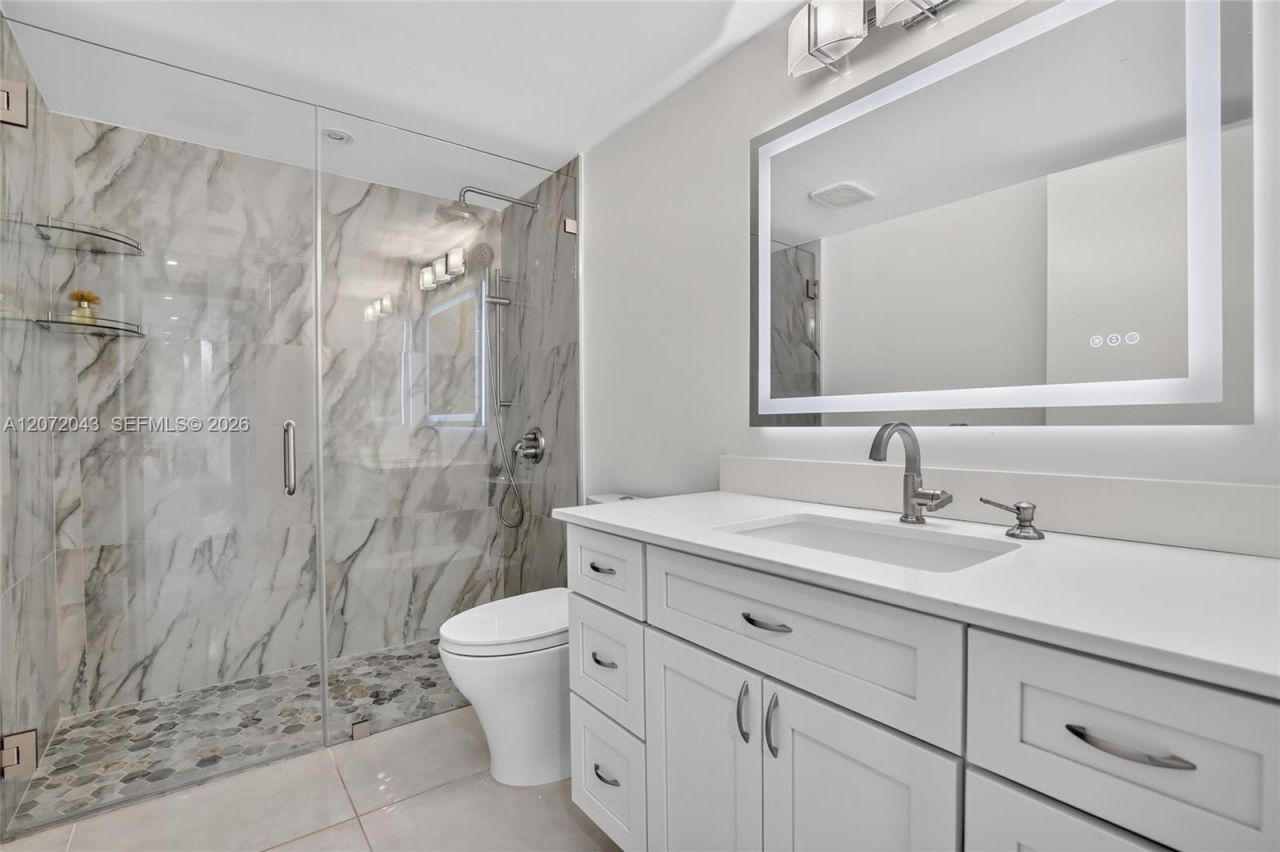 13800 SW 14th St , Unit 114C, Pembroke Pines, FL 33027 Photo