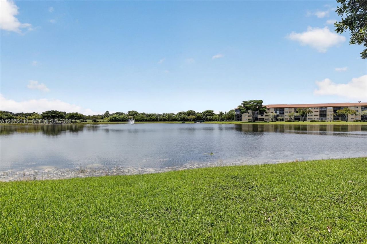 13800 SW 14th St , Unit 114C, Pembroke Pines, FL 33027 Photo
