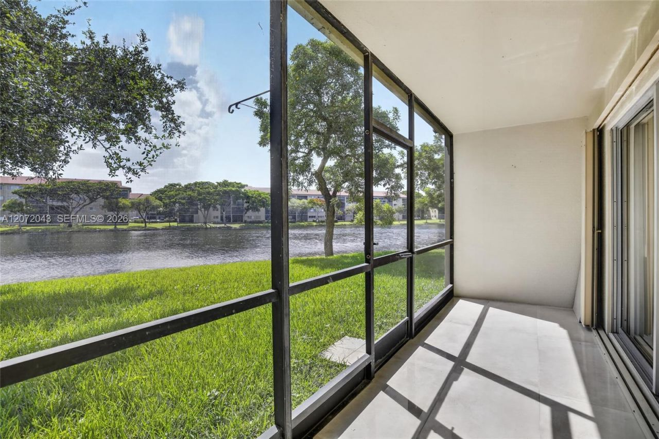 13800 SW 14th St , Unit 114C, Pembroke Pines, FL 33027 Photo