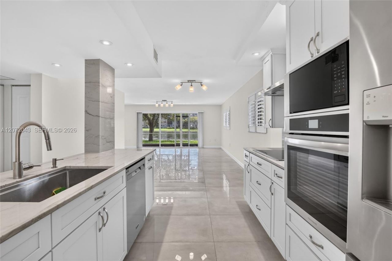 13800 SW 14th St , Unit 114C, Pembroke Pines, FL 33027 Photo