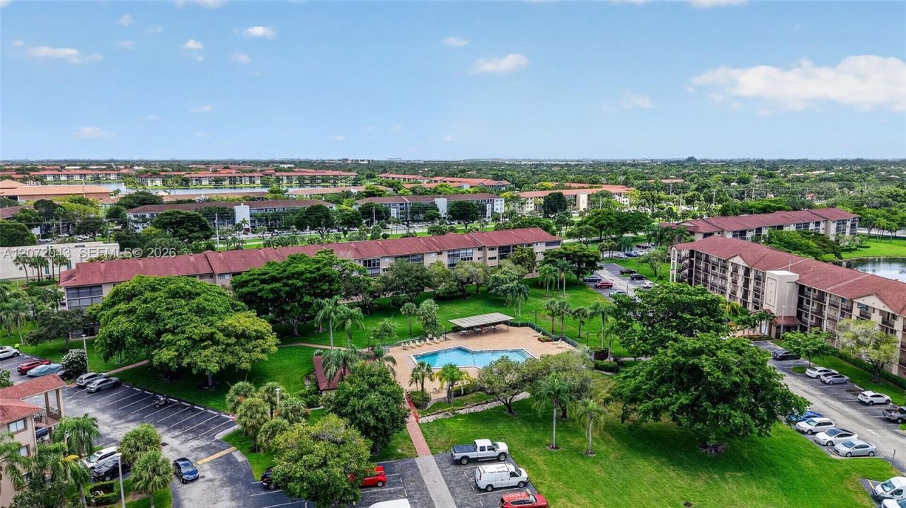13800 SW 14th St , Unit 114C, Pembroke Pines, FL 33027 Photo