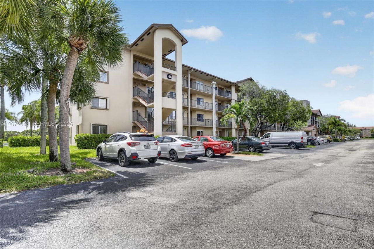 13800 SW 14th St , Unit 114C, Pembroke Pines, FL 33027 Photo