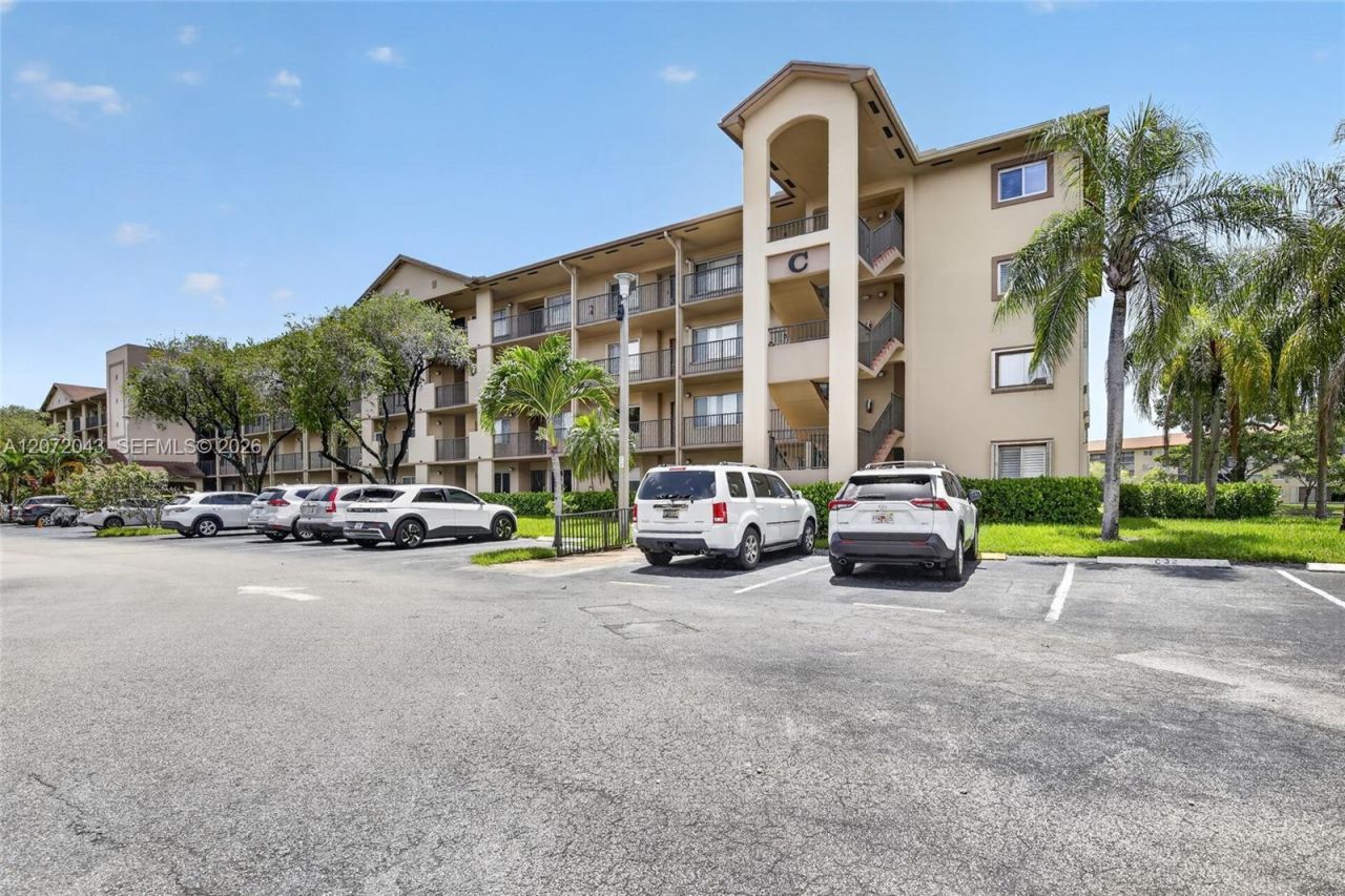 13800 SW 14th St , Unit 114C, Pembroke Pines, FL 33027 Photo