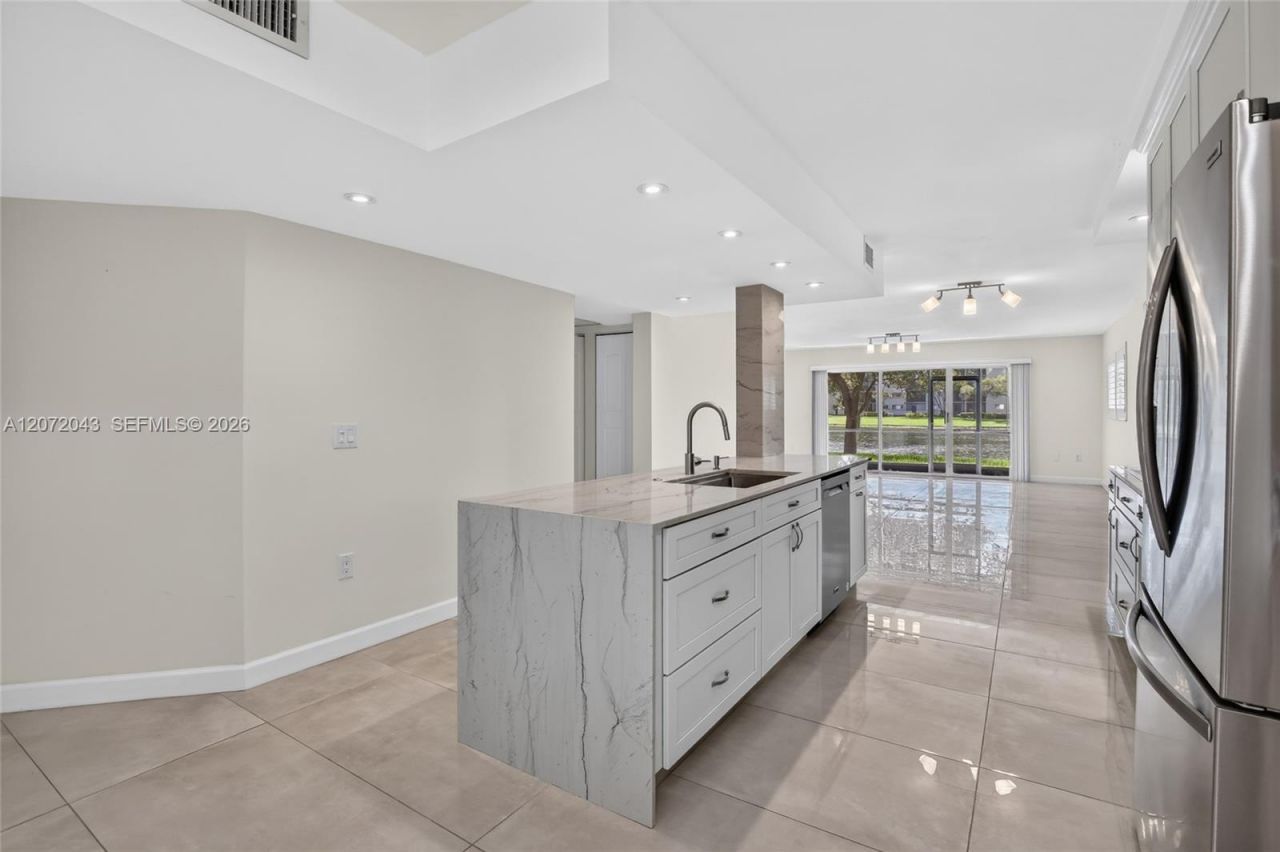 13800 SW 14th St , Unit 114C, Pembroke Pines, FL 33027 Photo