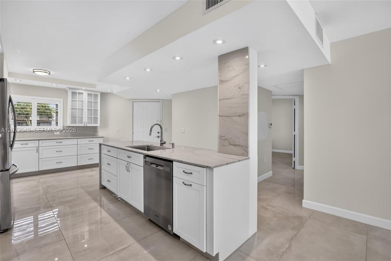 13800 SW 14th St , Unit 114C, Pembroke Pines, FL 33027 Photo