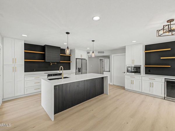 2136 E COLGATE Drive, Tempe, AZ 85283