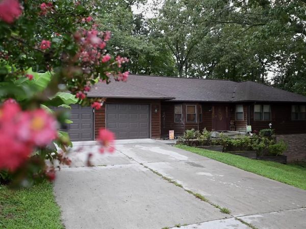 162 Mineral Springs Lane, Jacksboro, TN 37757