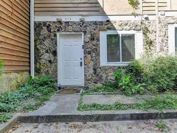 574 Northridge Crossing Drive , Sandy Springs, GA 30350