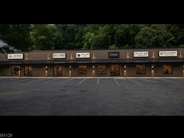 1190 Pompton Ave, Cedar Grove, NJ 07009