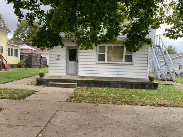 410 Main Street W, Knoxville, IA 50138