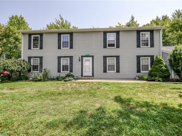 551 Heritage Square , Unit 301, Jefferson, OH 44047