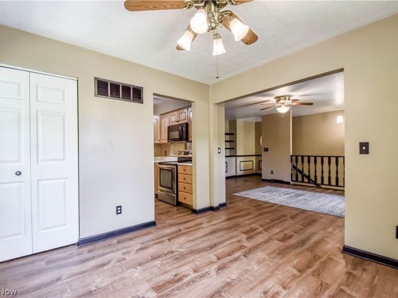 551 Heritage Square , Unit 301, Jefferson, OH 44047 Photo 13