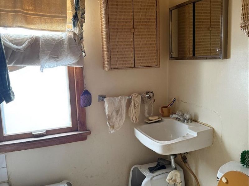 6801 Clement Avenue , Cleveland, OH 44105 Photo 35