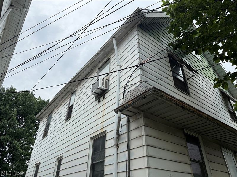 6801 Clement Avenue , Cleveland, OH 44105 Photo 4
