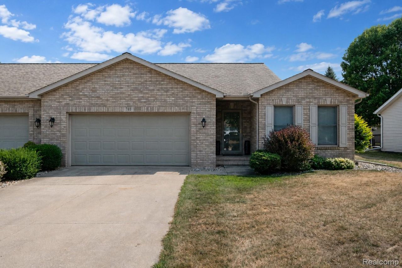 703 Andrew Drive, Frankenmuth, Mi 48734 Main Photo