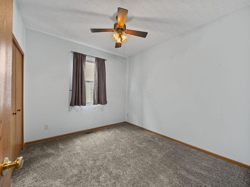 5924 Heritage Farms Drive , Hilliard, OH 43026 Photo 19