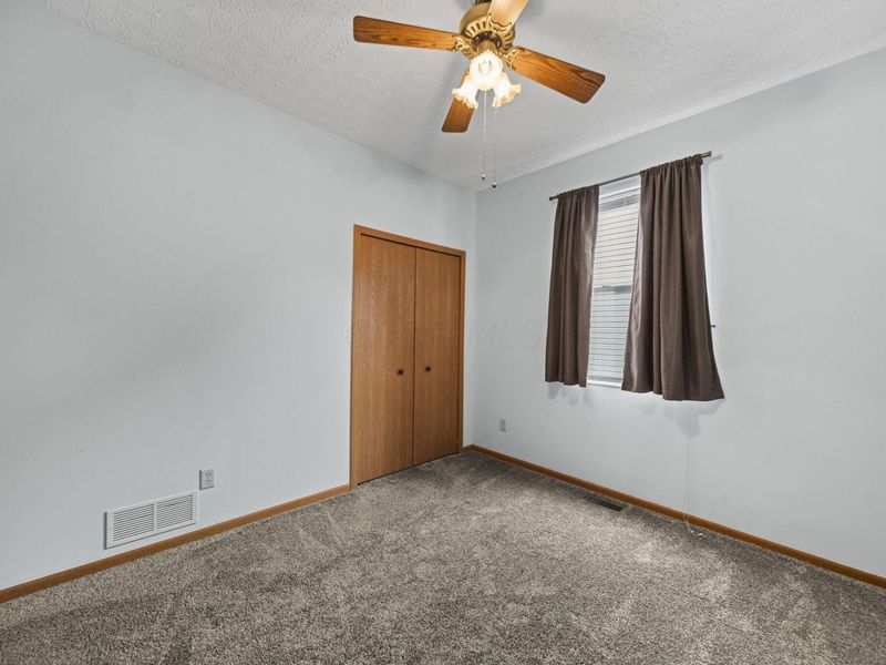 5924 Heritage Farms Drive , Hilliard, OH 43026 Photo 20
