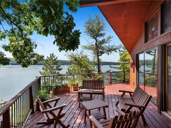 423 Wide Waters Lane, Auburn, NY 13021
