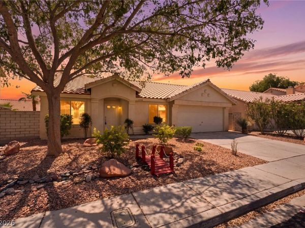 1725 Walingwood Drive, North Las Vegas, NV 89031