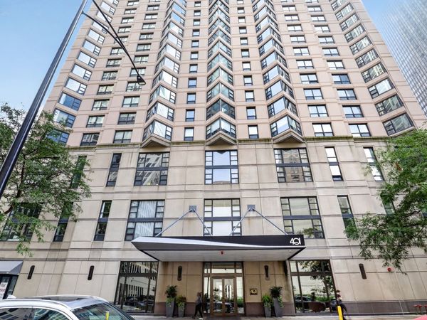 401 E Ontario Street , Unit 2203, Chicago, IL 60611