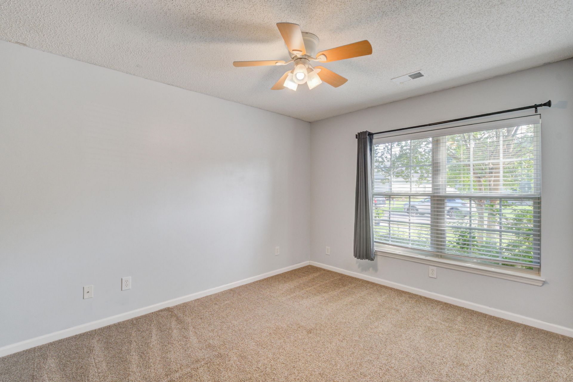 128 Wildberry Lane Photo 8