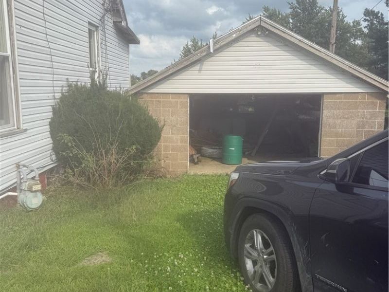 201 Washington Street, Barnesville, OH 43713 Photo 2