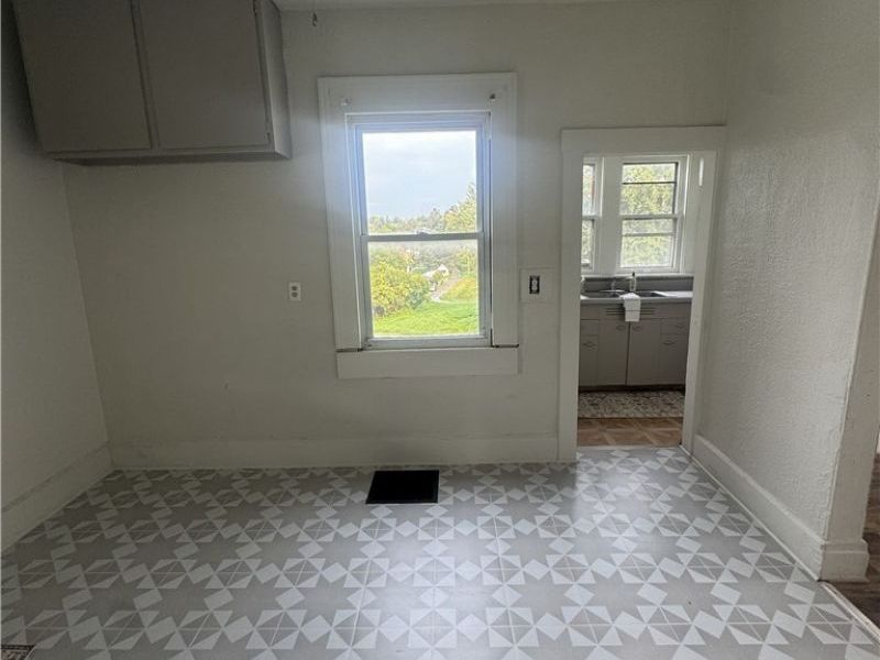 201 Washington Street, Barnesville, OH 43713 Photo 9