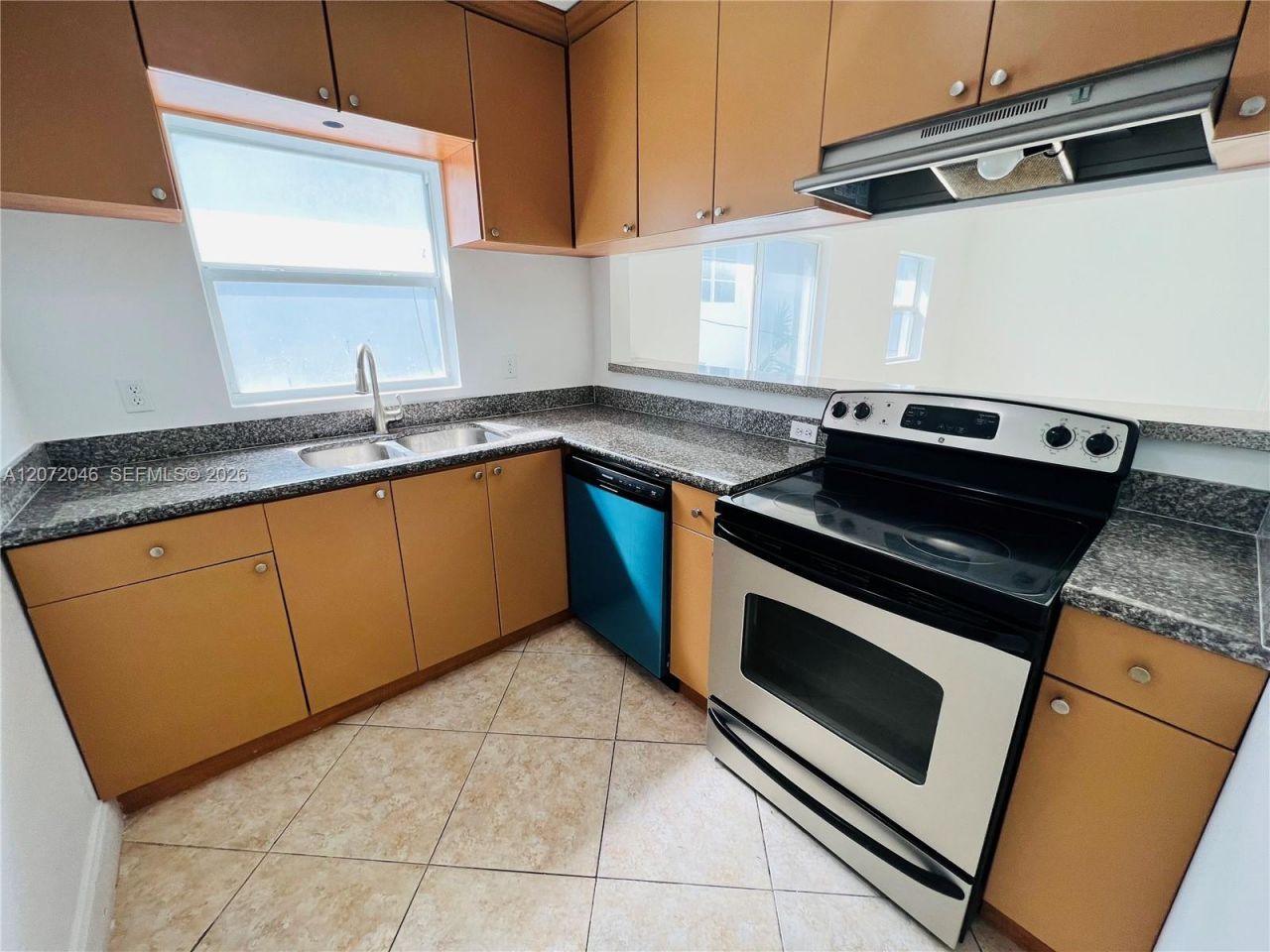 950 Bay Dr , Unit 6, Miami Beach, FL 33141 Photo